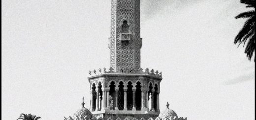 İzmir Saat Kulesinin Boyu