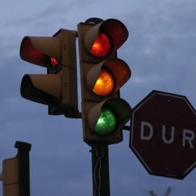 Trafik Lambaları Neden 3 Renktir Trafik Lambaları Neden 3 Renktir